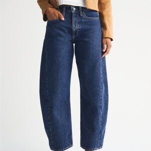 Abercrombie & Fitch Relaxed Fit Blue Jeans
